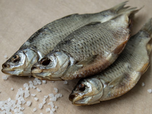 Снеки к пиву: Вобла астраханская ГОСТ с икрой